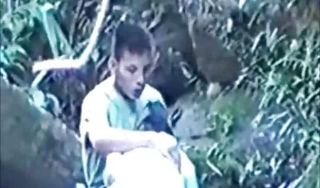 Berambut video lucah mat saleh perang dengan getah besar