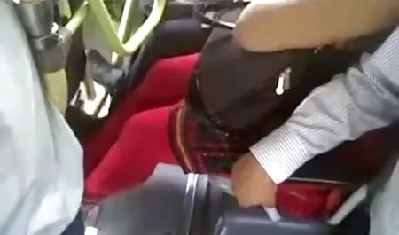 Gadis nakal membawa manusia untuk orgasme, seks cipap