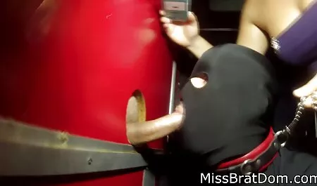 Otot-orang menembak kehidupan di kerusi video lucah gemuk