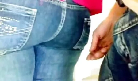 Seorang gadis dengan video sex lucah dada yang bagus sila seorang lelaki
