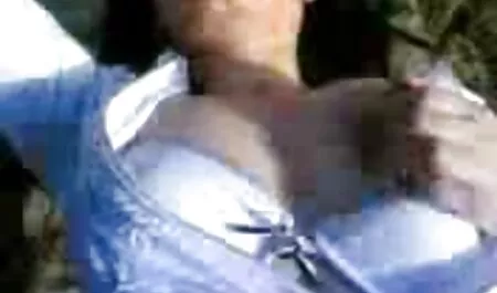 Pria sehingga orgasme, dua kanak-kanak lucah arab perempuan
