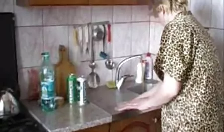 Indah mewah di video lucah sekolah lantai bilik mandi