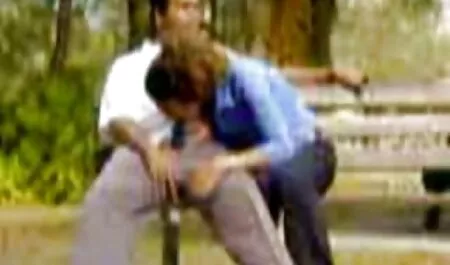 Tukang seks mlyu membersihkan pipa blonde