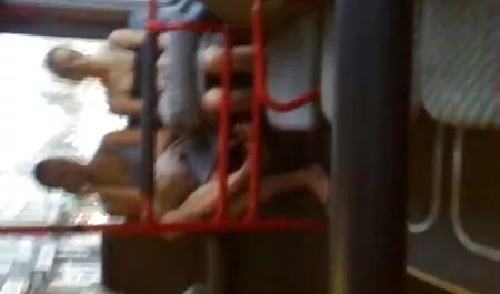 Merajuk dia menyampaikan ekstasi filem lucah terkini yang tidak sesuai untuk kekasihnya