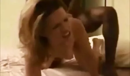 Seks kejutan untuk tetamu sembang sex
