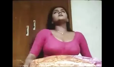 Lelaki cerita lucah kartun tua dan seorang gadis dengan badan yang cantik
