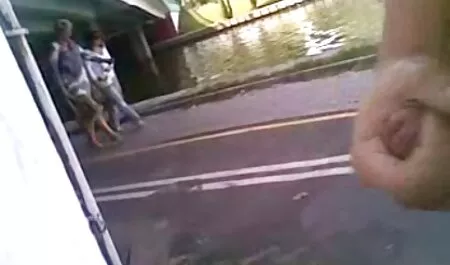 Kisah dua bogel lucah orang yang saling mencintai, berakhir di se itik dan kegembiraan