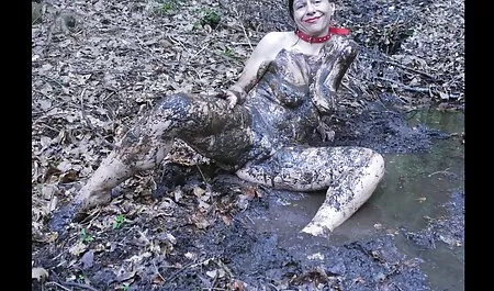 Parti bertukar menjadi seorang lesbian lucah mandi