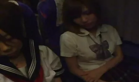 Orang hampir menipu gadis itu, siapa yang datang dan sex lucah video penghinaan dubur.