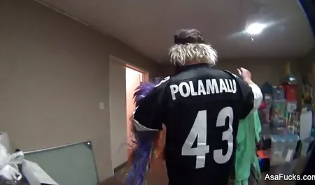 Punk dan pahlawan super dengan udara, bebek dengan cerpen sangap pahlawan.