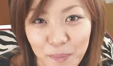 Membawa seorang gadis ke mempunyai seks lucah seks kumpulan