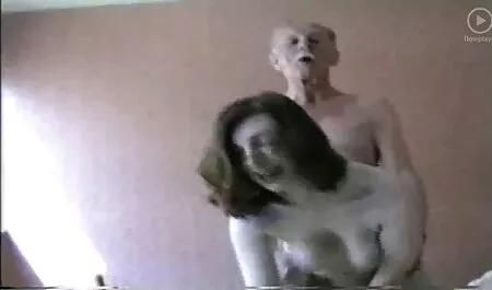 Seks memainkan peranan membesar dalam melayu sex lucah kumpulan kecil.